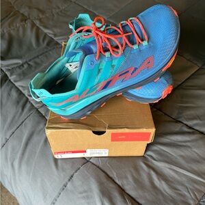 Altra Mont Blanc Blue